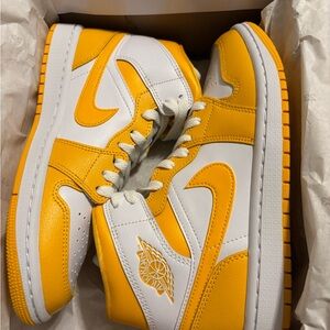 Jordan Women's Air Mid in White and Gold